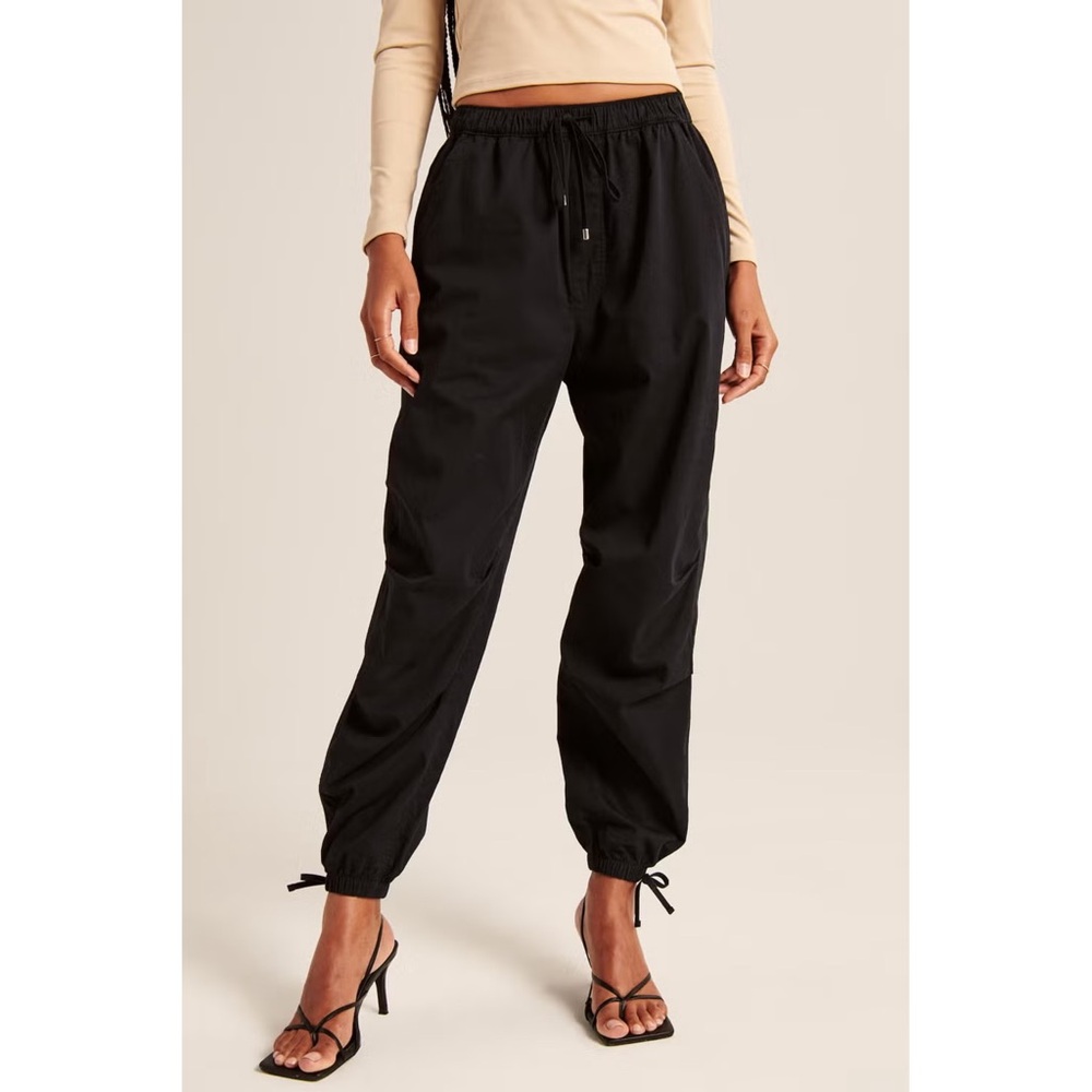 Abercrombie & Fitch Parachute Pants